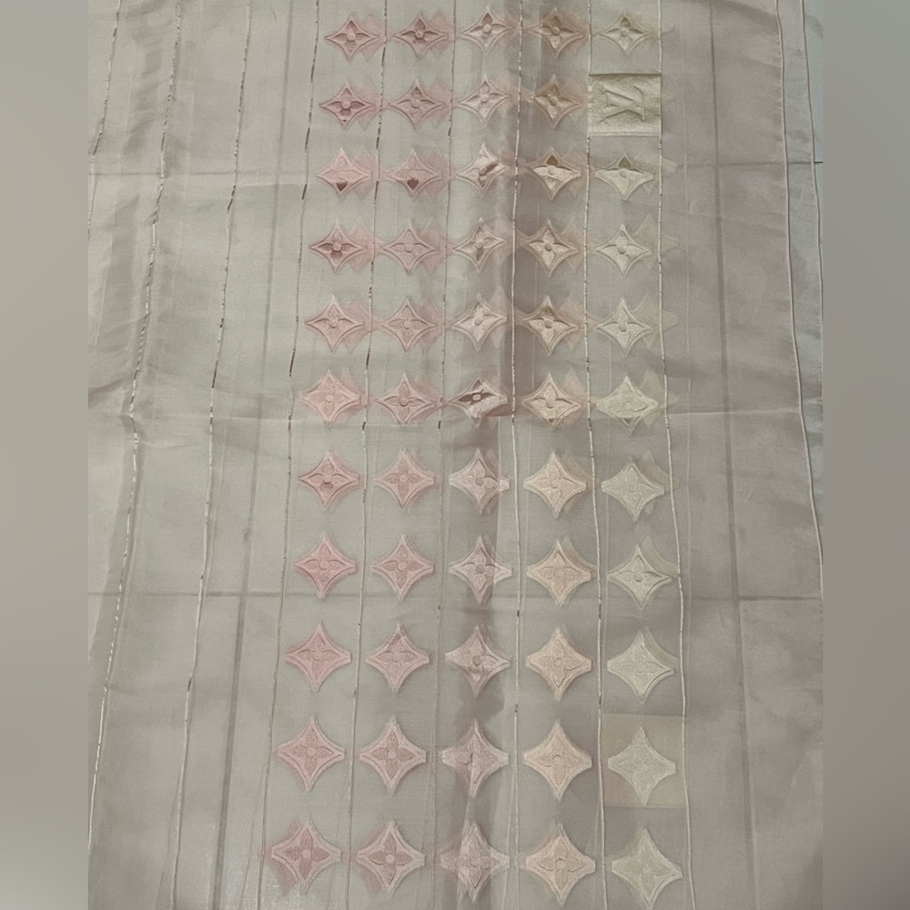 Louis Vuitton pink 100% silk scarf - Picture 2 of 4